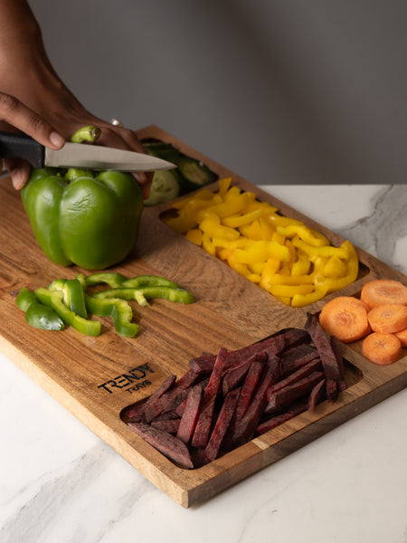 Acacia Chopping board - 4 Compartment