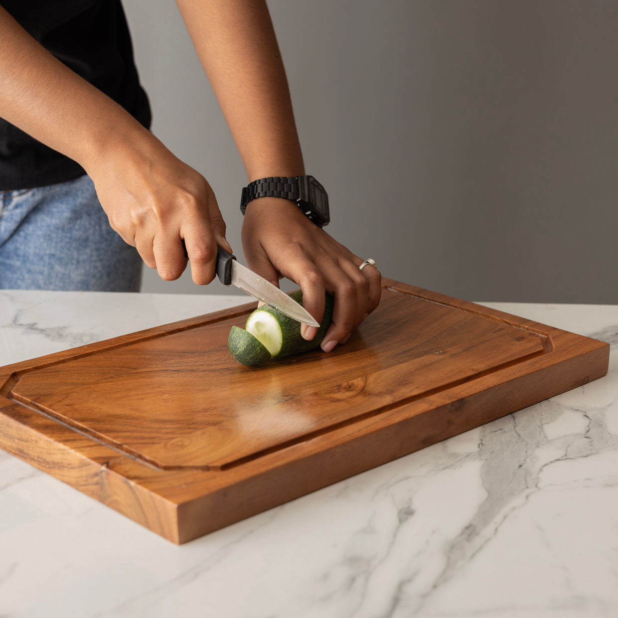 Reversible Cutting Board with  3 storage Compartment